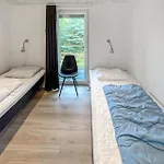 Dom wakacyjny In With Sauna *